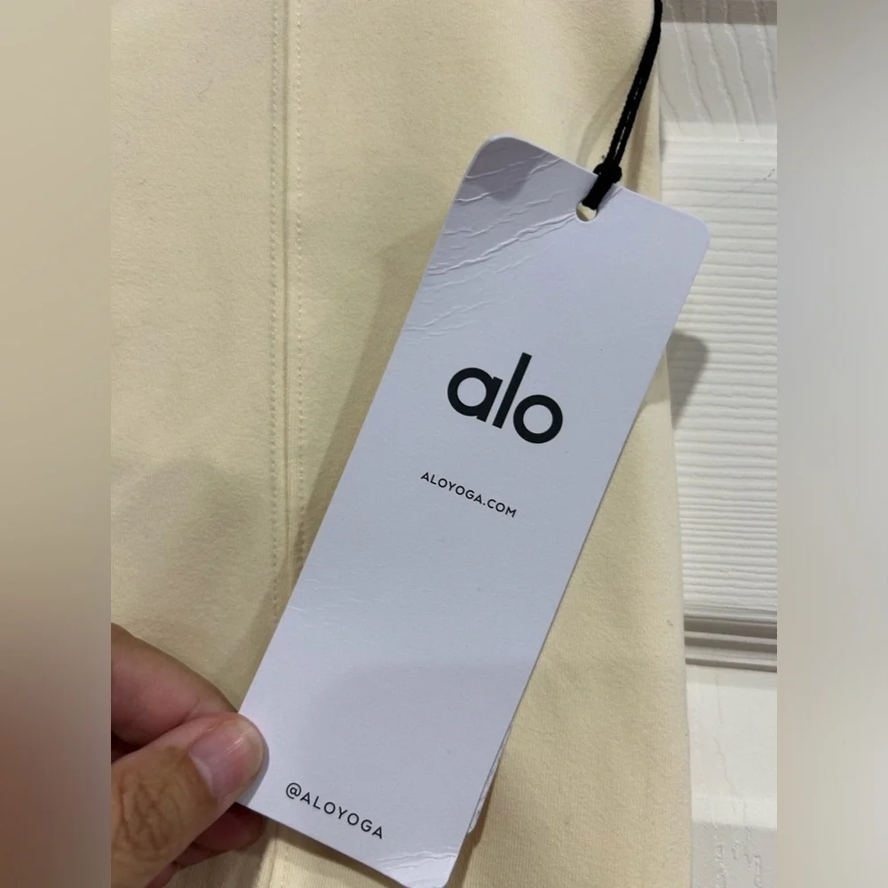 Alo Yoga Women's XS Airbrush High-Waist Enso Legging Cream Vanilla NWT Seam